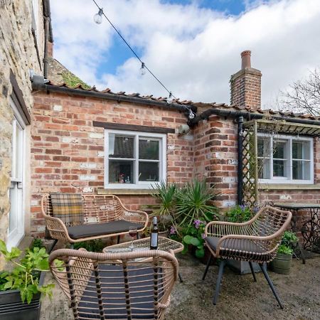 Pantile Cottage Пикеринг Экстерьер фото